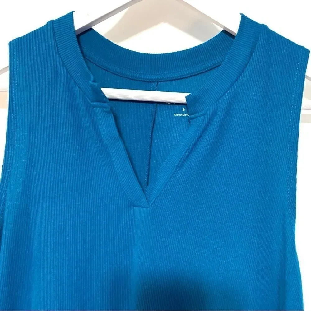 NWT Stylus blue tunic vneck small asymmetrical